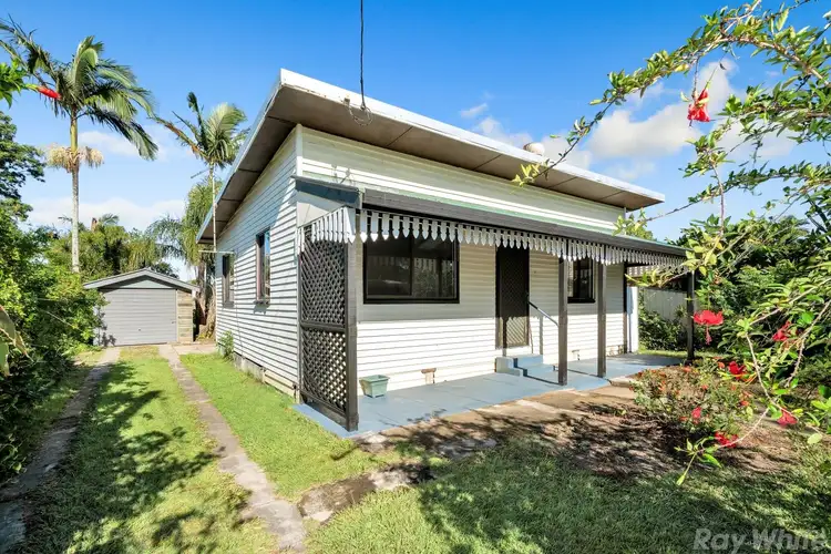 18 Lalroy Street, Beachmere QLD 4510