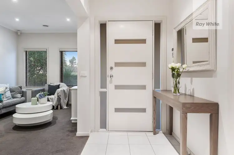 Third view of Homely house listing, 5 Osprey Place, Craigieburn VIC 3064