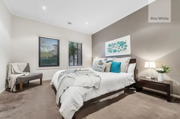 Seventh view of Homely house listing, 5 Osprey Place, Craigieburn VIC 3064
