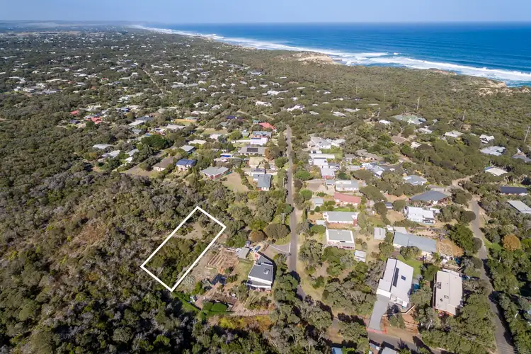 18 Bruce Avenue, Rye VIC 3941