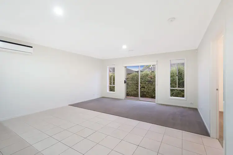 Fifth view of Homely house listing, 4 Domain Way, Craigieburn VIC 3064