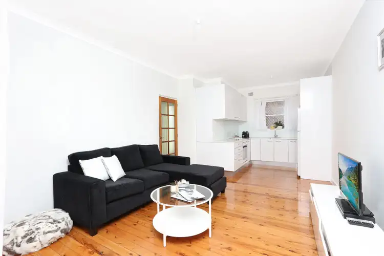 3/23 Hampton Court Road, Carlton NSW 2218