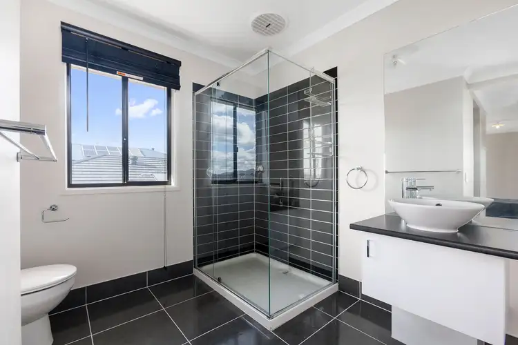 Fifth view of Homely house listing, 8 Eastlakes Boulevard, Lara VIC 3212