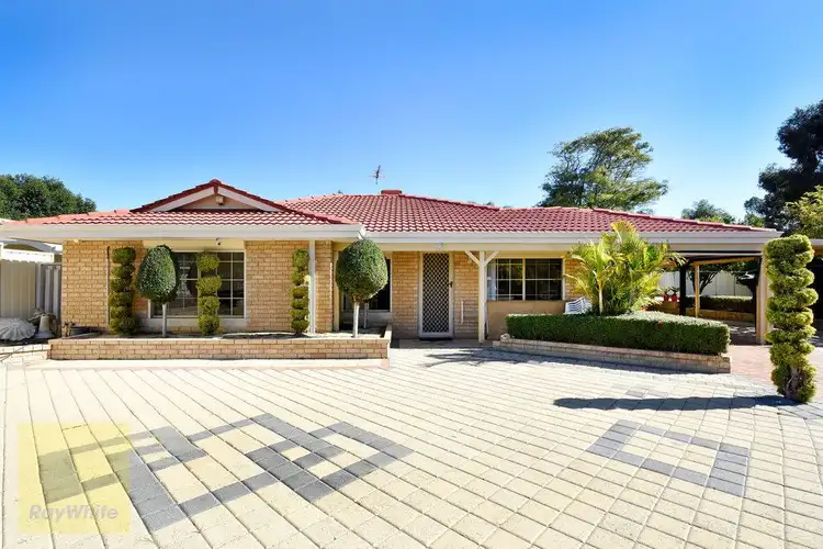 15 Dennell Court, Marangaroo WA 6064
