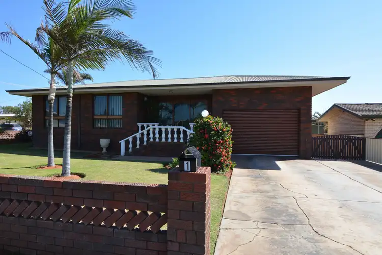 1 Tuckey Court, Carnarvon WA 6701
