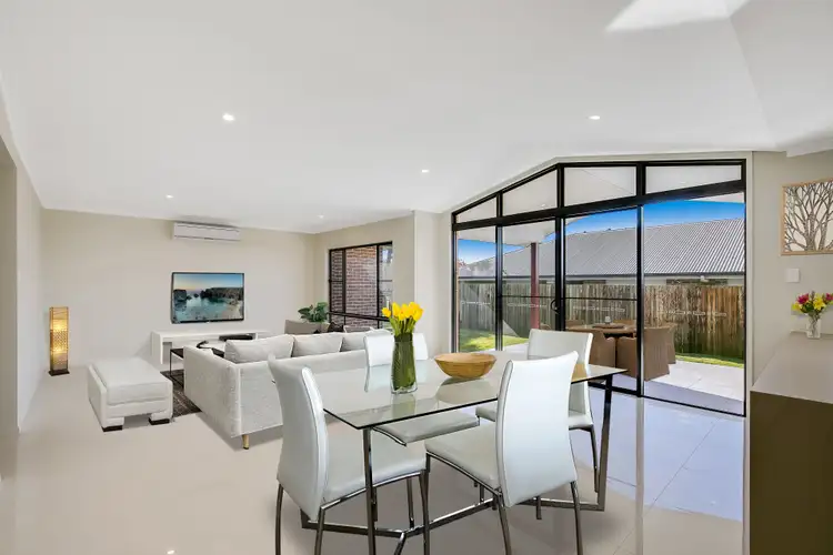 Second view of Homely house listing, 15 Yarrow Close, Middle Ridge QLD 4350