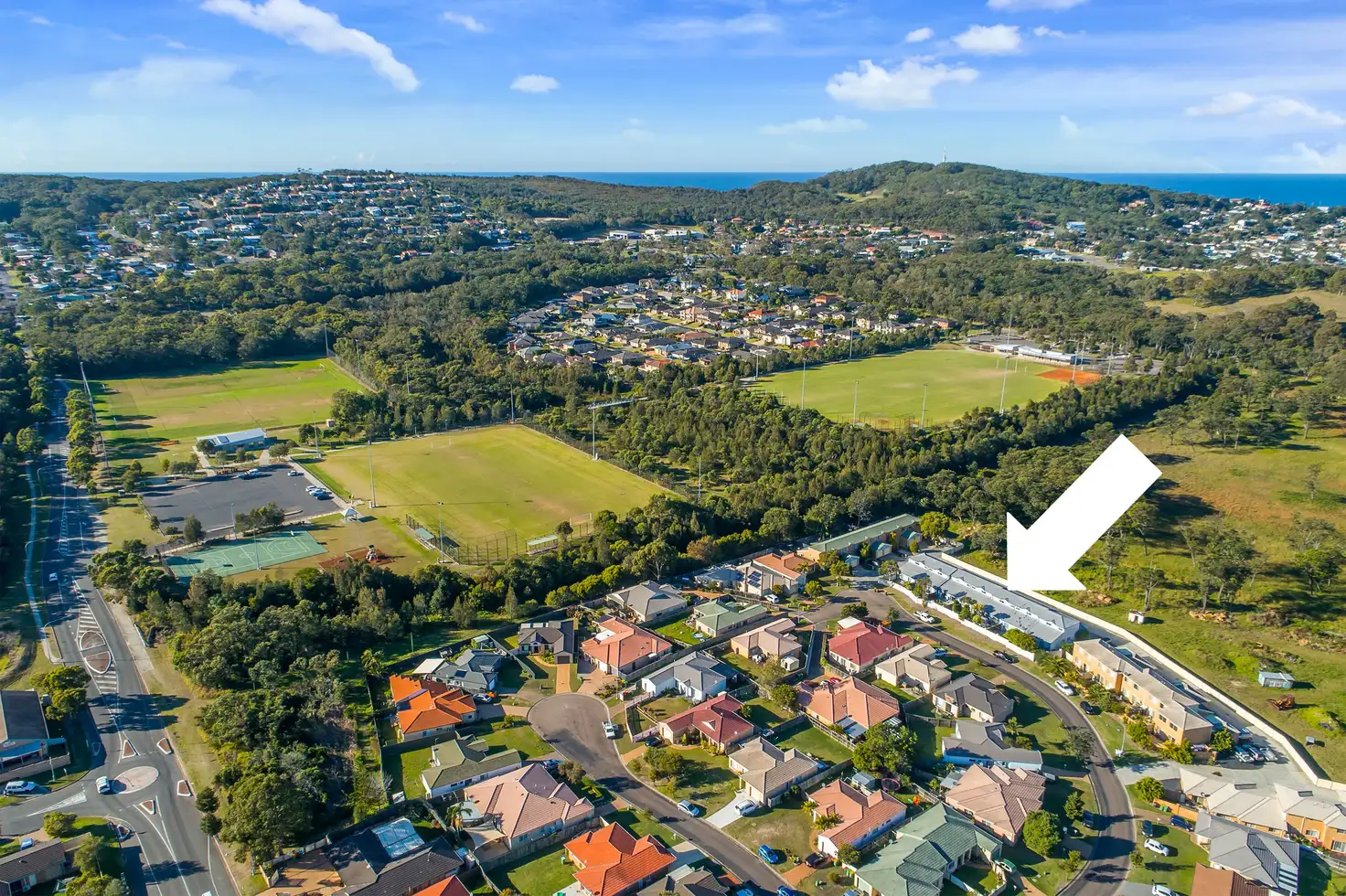 Main view of Homely townhouse listing, 3/27 Aurora Place, Bateau Bay NSW 2261