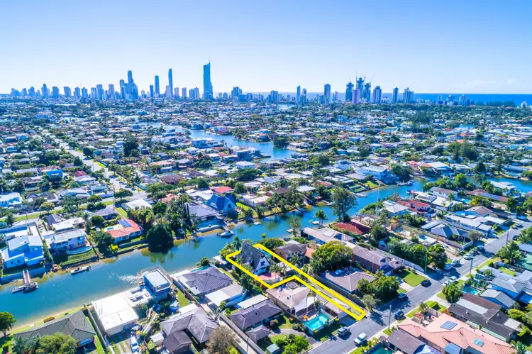 63 Kalimna Drive, Broadbeach Waters QLD 4218