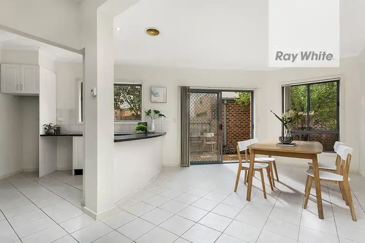 Fourth view of Homely townhouse listing, 27/2 Shoalhaven Street, Bundoora VIC 3083