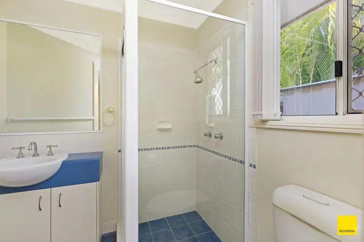 Sixth view of Homely villa listing, 25/27 Camille Crescent, Wynnum West QLD 4178