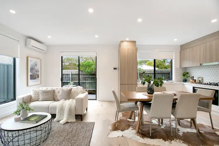 4/10 Gregory Street, Oak Park VIC 3046