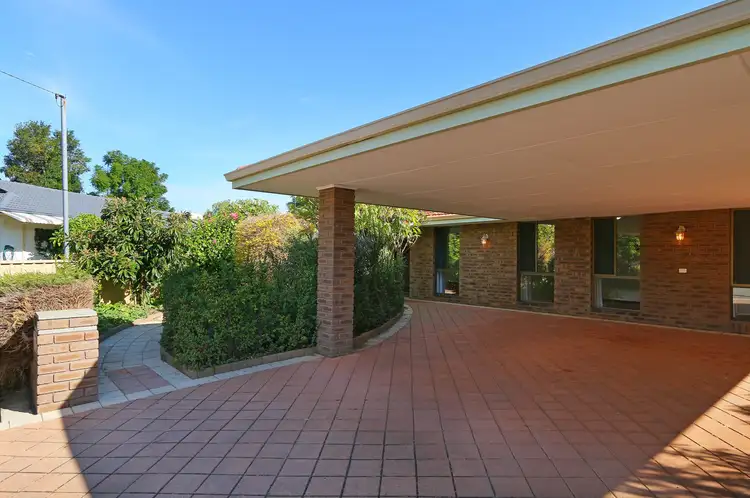 Second view of Homely house listing, 10 Lansby Court, Riverton WA 6148