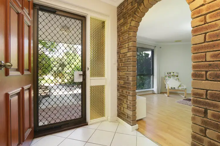 Fifth view of Homely house listing, 10 Lansby Court, Riverton WA 6148