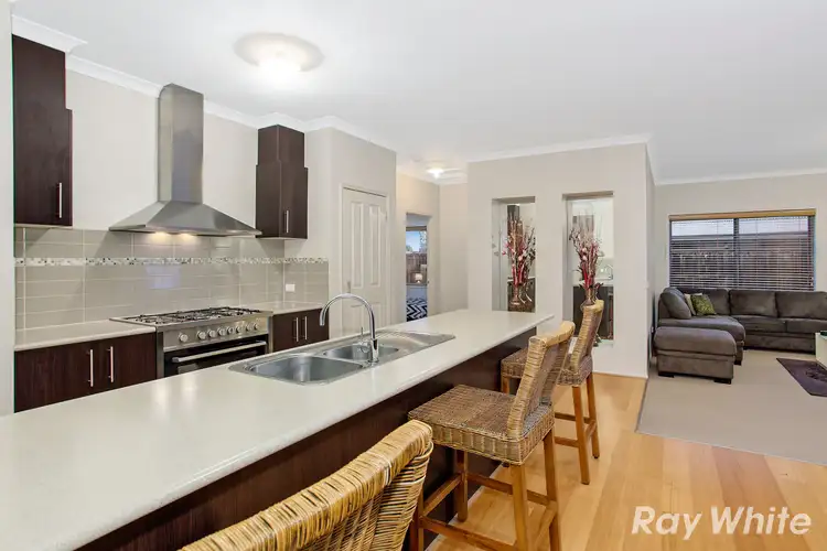 Fourth view of Homely house listing, 10 Vanessa Circuit, Pakenham VIC 3810
