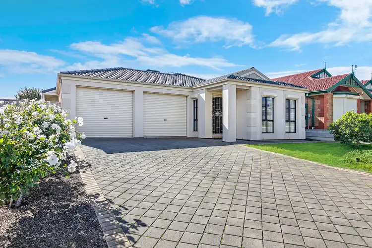 13 Manchester Circuit, Craigmore SA 5114