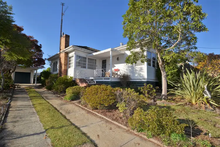 3 The Avenue, Seymour VIC 3660