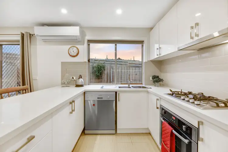Second view of Homely unit listing, 3/11 Kenilworth Avenue, Frankston VIC 3199