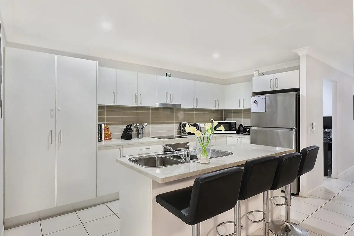 Main view of Homely house listing, 10 Nutmeg Court, Birkdale QLD 4159