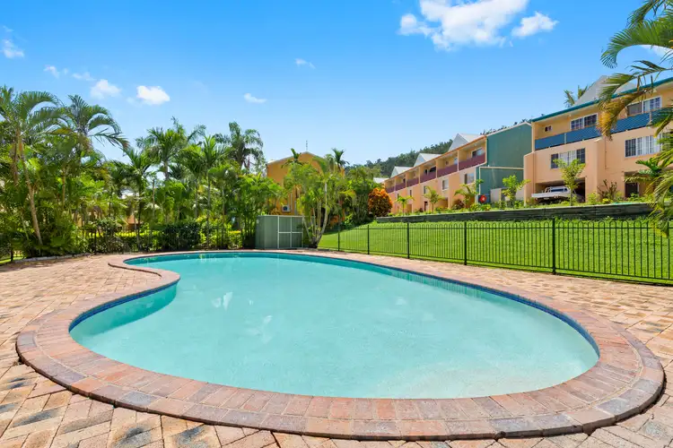 7/3 Eshelby Drive, Cannonvale QLD 4802