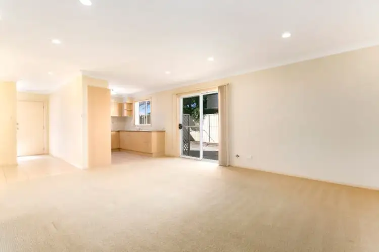 Fifth view of Homely house listing, 1/58-60 Peterborough Avenue, Lake Illawarra NSW 2528
