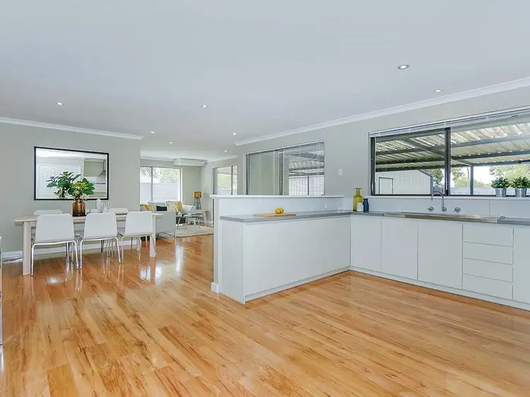 Seventh view of Homely house listing, 31 Bilya Gardens, Leda WA 6170