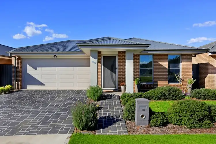 90 Jubilee Street, Jordan Springs NSW 2747