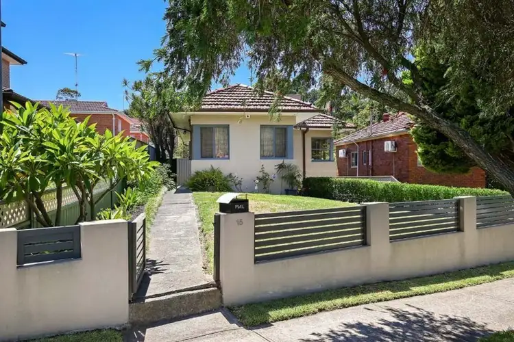 15 Banks Road, Earlwood NSW 2206