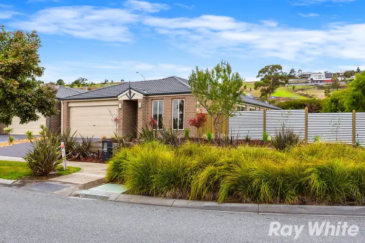 2 Wild Cherry Avenue, Pakenham VIC 3810