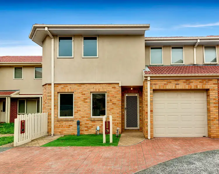 11/2 McKelvie Court, Glen Waverley VIC 3150