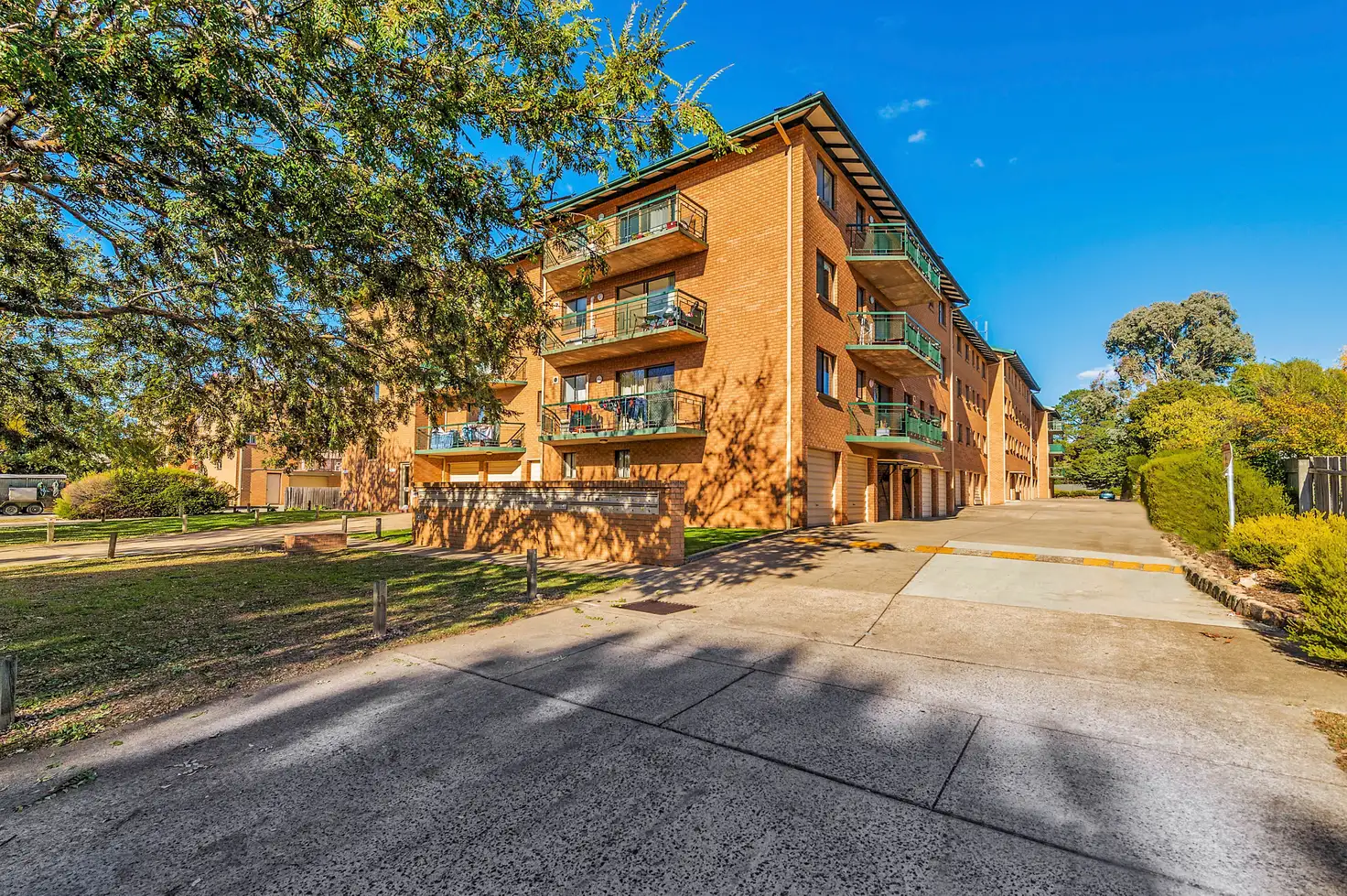 Main view of Homely unit listing, 32/13-15 Mowatt Street, Queanbeyan NSW 2620