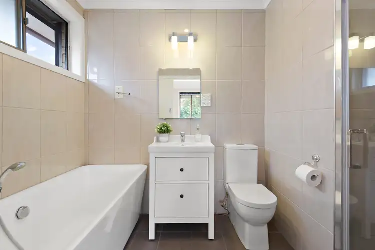Fifth view of Homely house listing, 16 Raymond Court, Oakleigh VIC 3166