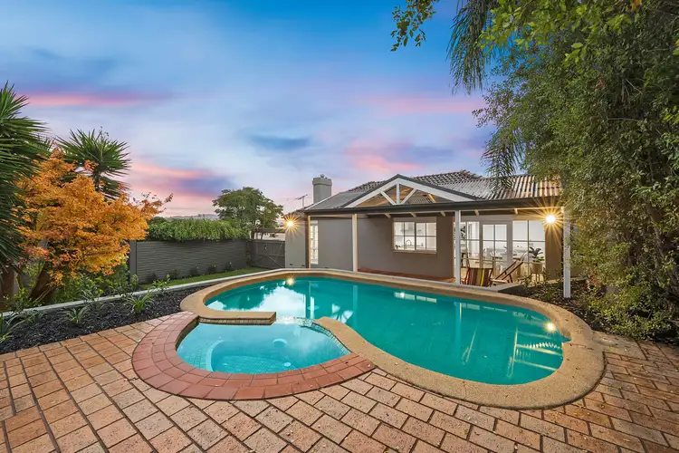 19 Braden Brae Drive, Warranwood VIC 3134