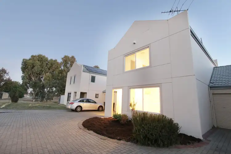 Second view of Homely house listing, 2/2 Ursuline Vista, Queens Park WA 6107