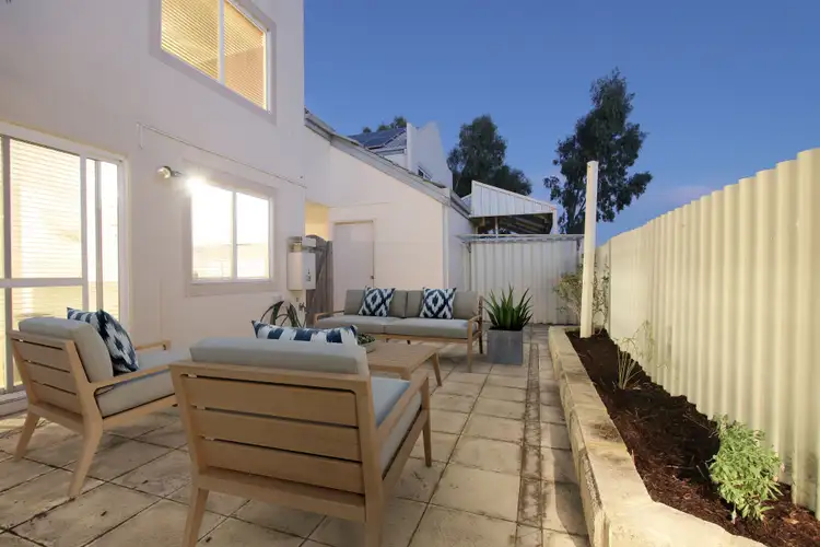 Fifth view of Homely house listing, 2/2 Ursuline Vista, Queens Park WA 6107