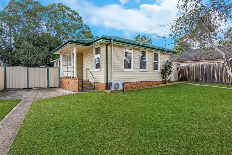 31 Kista Dan Avenue, Tregear NSW 2770