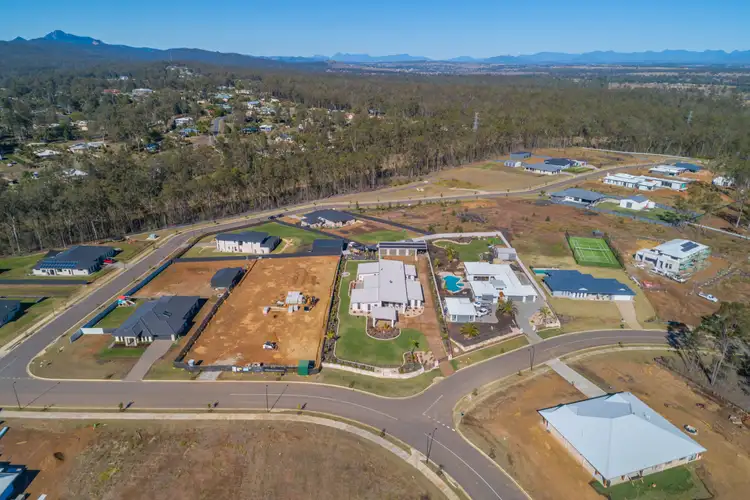 13 Gloucester Drive, Deebing Heights QLD 4306