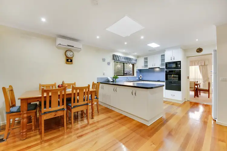 Second view of Homely house listing, 2 Lerwick Court, Frankston VIC 3199