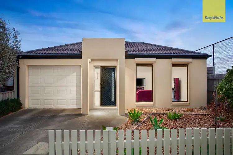 75 Bloomsbury Drive, Taylors Hill VIC 3037