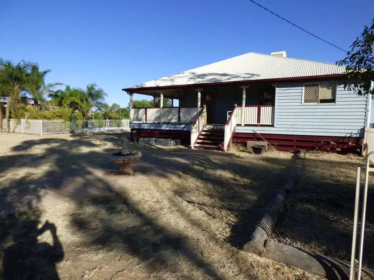 16-18 Derry Street, Roma QLD 4455