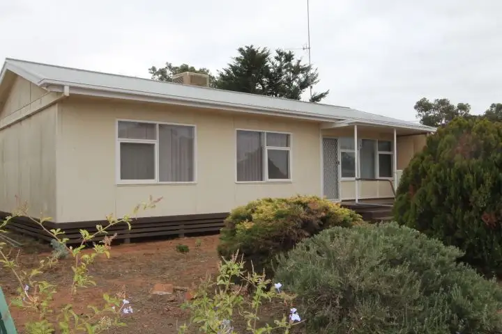 Second view of Homely house listing, 4 Pearce Crescent, Cleve SA 5640