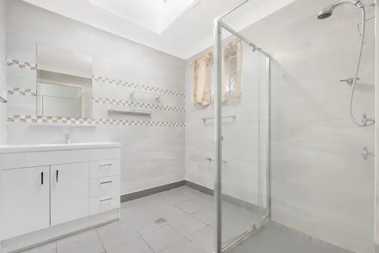 Sixth view of Homely villa listing, 5/212-222 Harrow Road, Glenfield NSW 2167