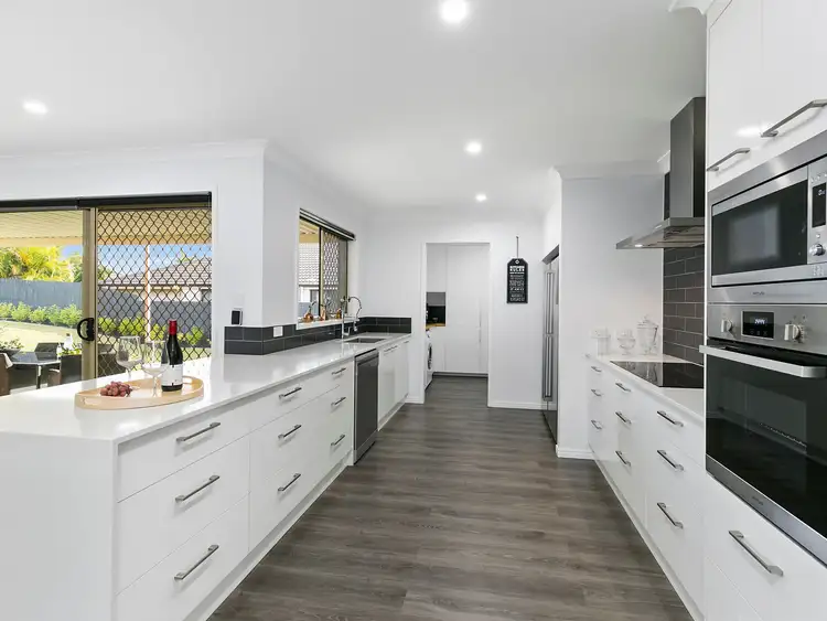 11 Cheihk Crescent, Collingwood Park QLD 4301