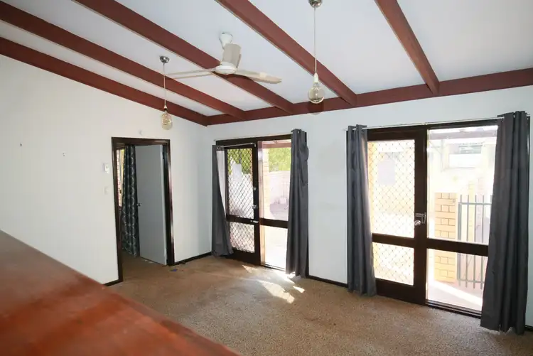 Second view of Homely house listing, 4 Cowrie Court, Bulgarra WA 6714