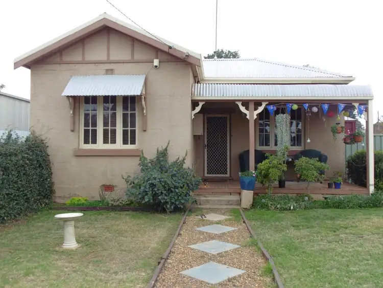 14 May Street, Parkes NSW 2870
