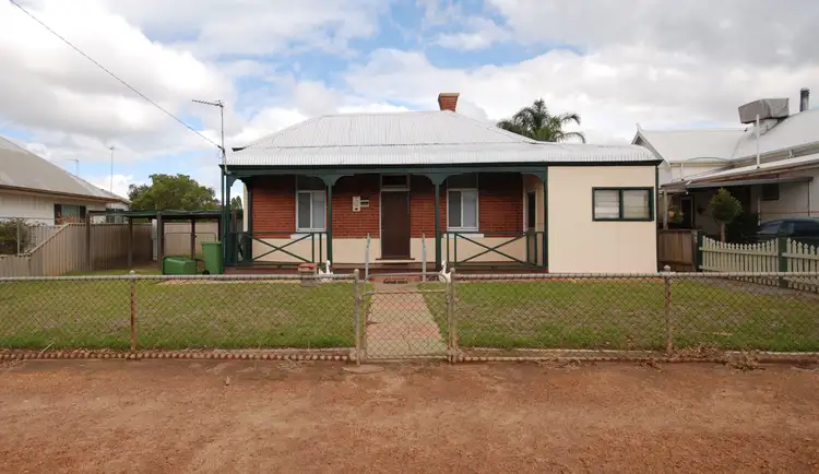 13 Forrest Street, Narrogin WA 6312