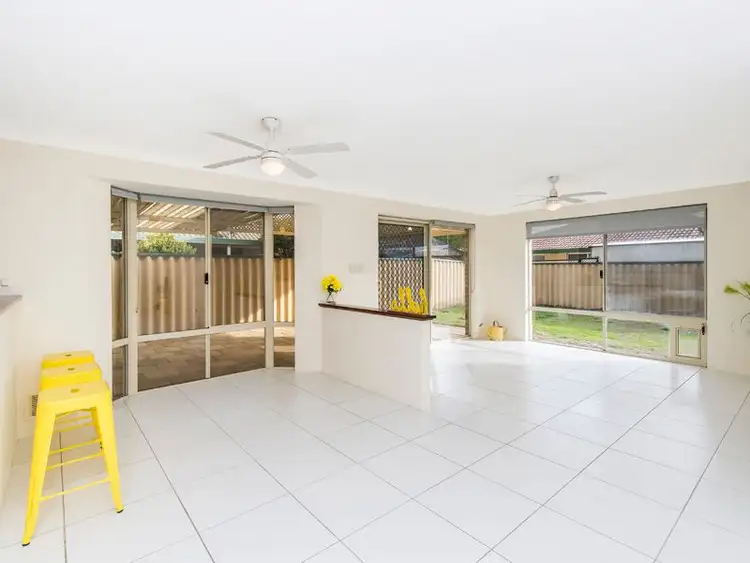 31 Bopeechee Way, Port Kennedy WA 6172