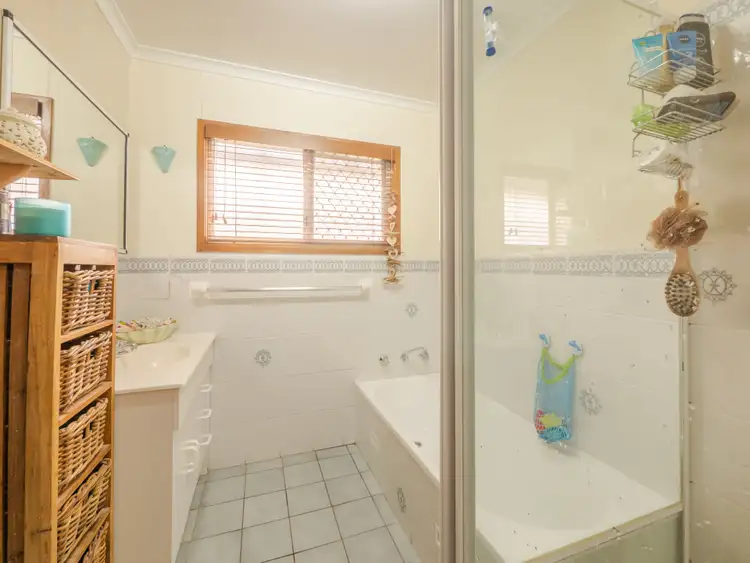 Fifth view of Homely house listing, 6 Samuelson Crescent, Armidale NSW 2350