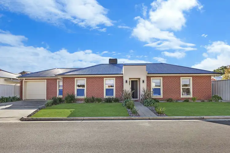 8 Pine Street, Brooklyn Park SA 5032