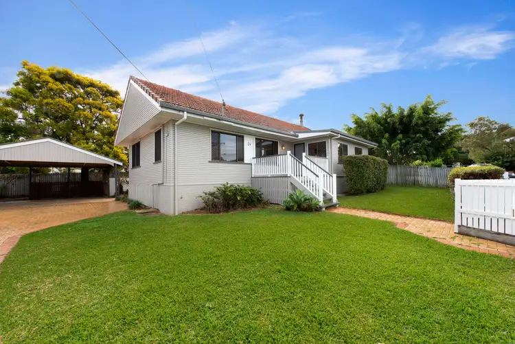 24 Robbies Avenue, Carina QLD 4152