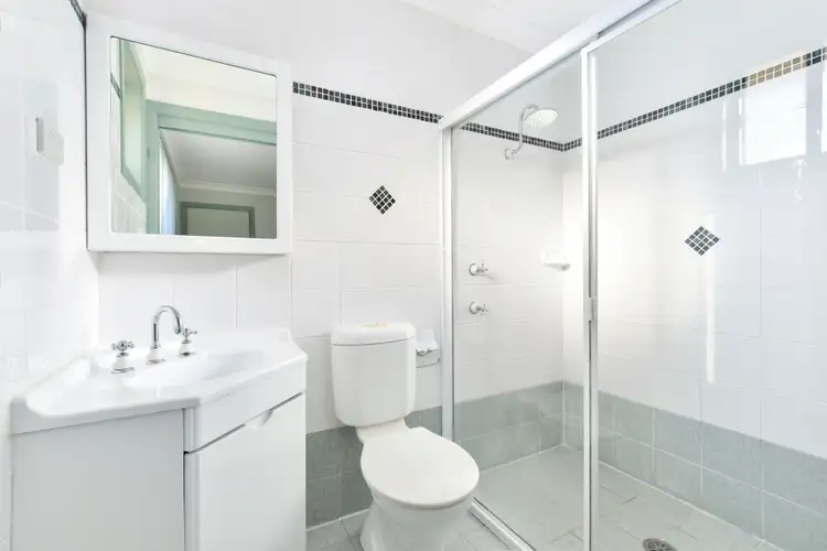 Sixth view of Homely villa listing, 2/62 Victoria Road, Woy Woy NSW 2256